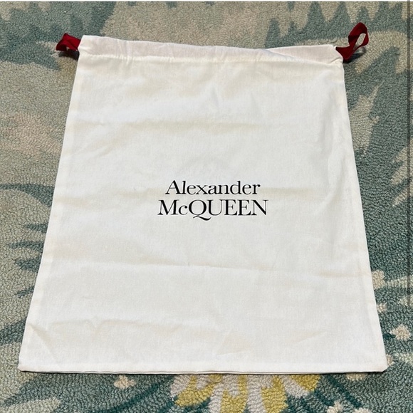 14.25x17” **Alexander McQueen Dust Bag* - Picture 1 of 3